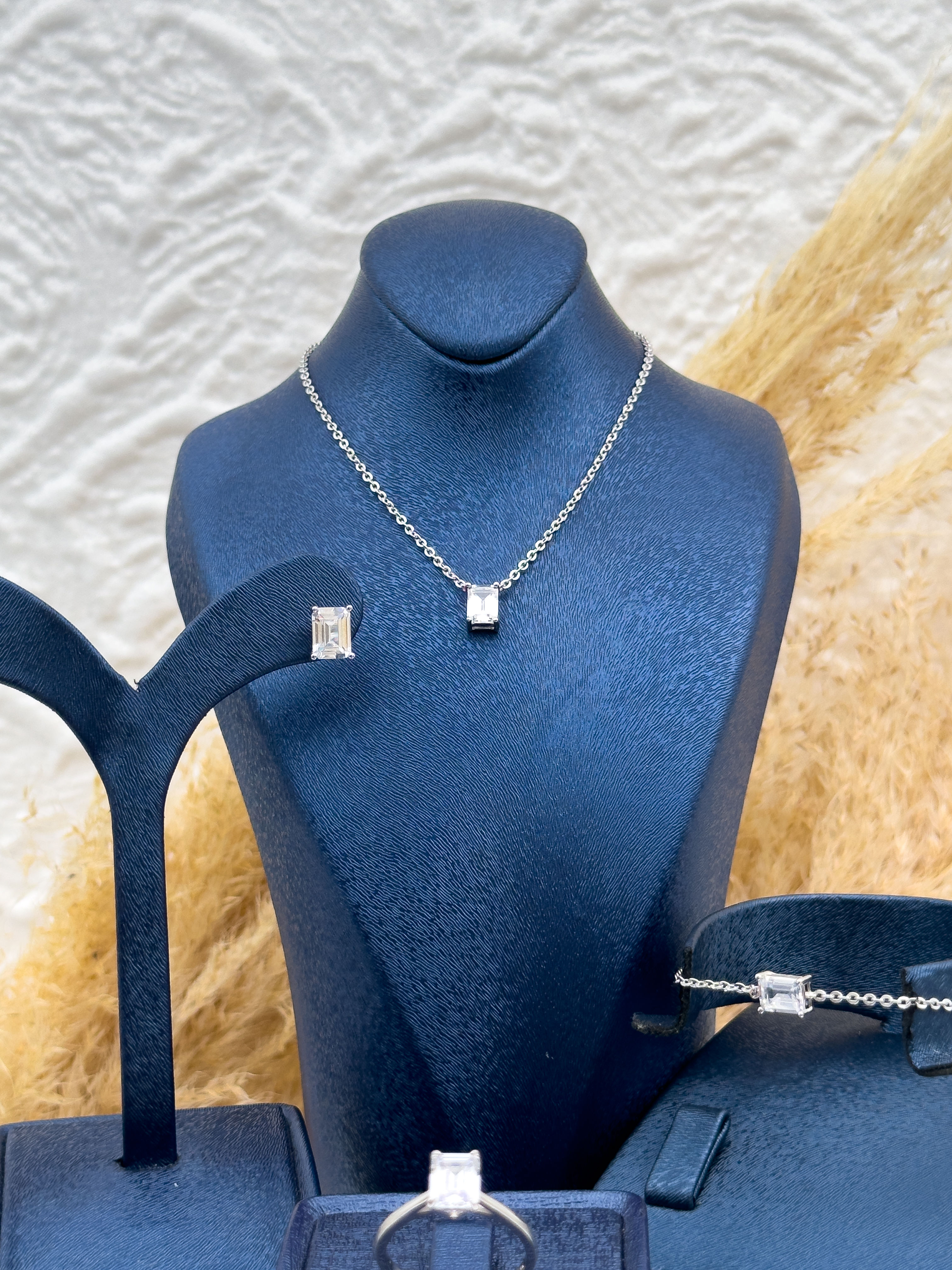 925 Ayar Gümüş Baget Taşlı Pırlanta Montür 4’lü Kadın Takı Seti